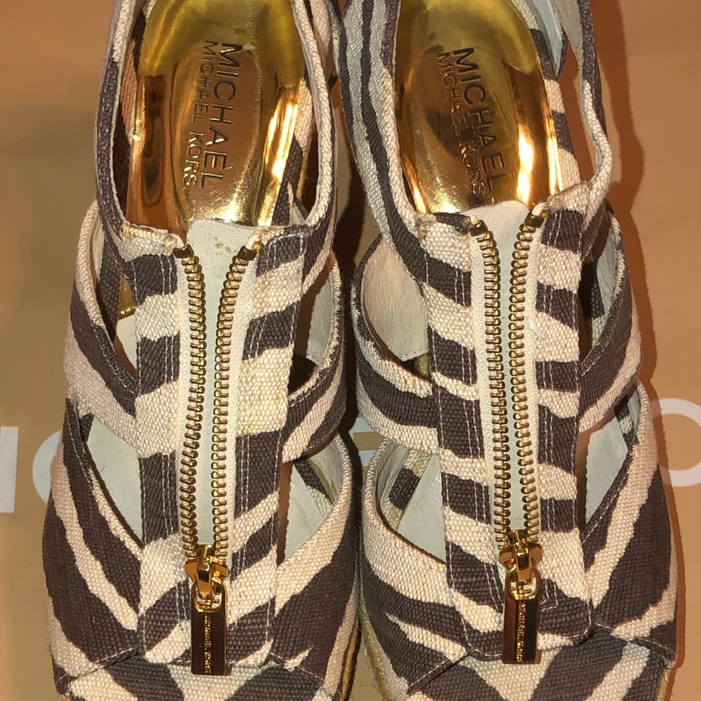 Michael Kors Brown Zebra Print Canvas Shoes B9 - Picture 8 of 8